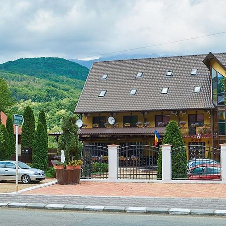 Pensiunea Alfrid Călimăneşti Exterior foto